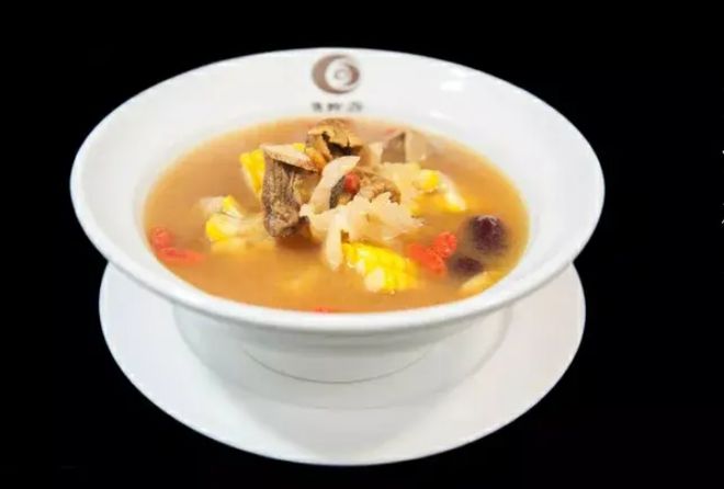 ”！肉质肥厚、香气独特且营养极高咋做好吃麻将胡了2模拟器试玩它被誉为“菌中之王(图5)